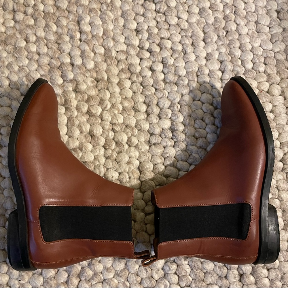 Everlane Leather Chelsea Boot, Size 8